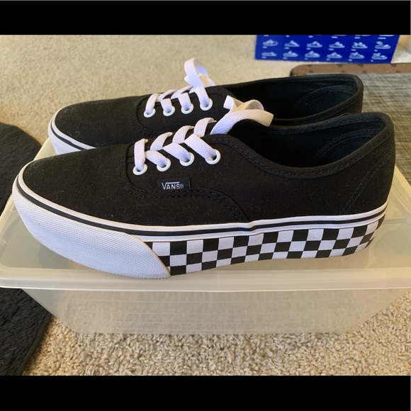 urban outfitters vans